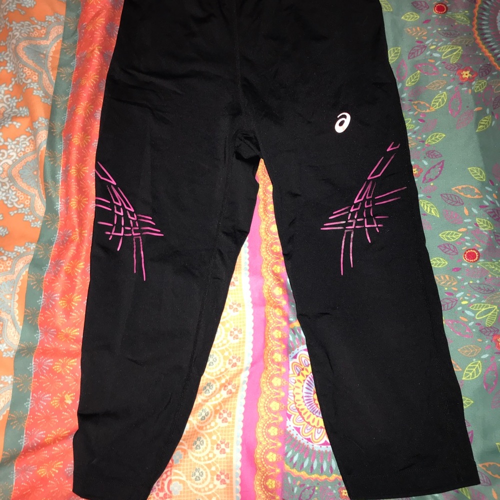ASICS running crop lot of 2